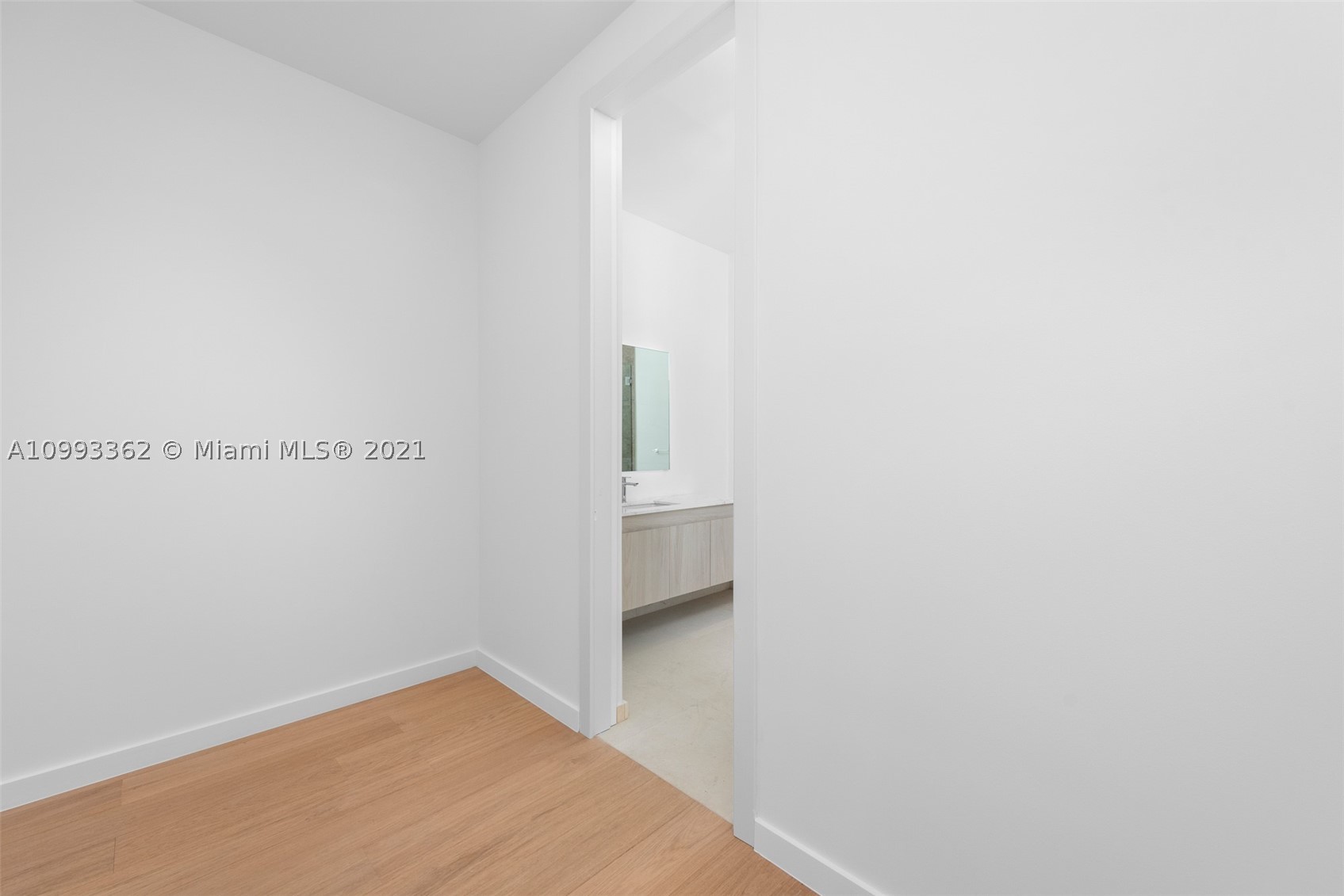 EASTERN SHORES - Residential