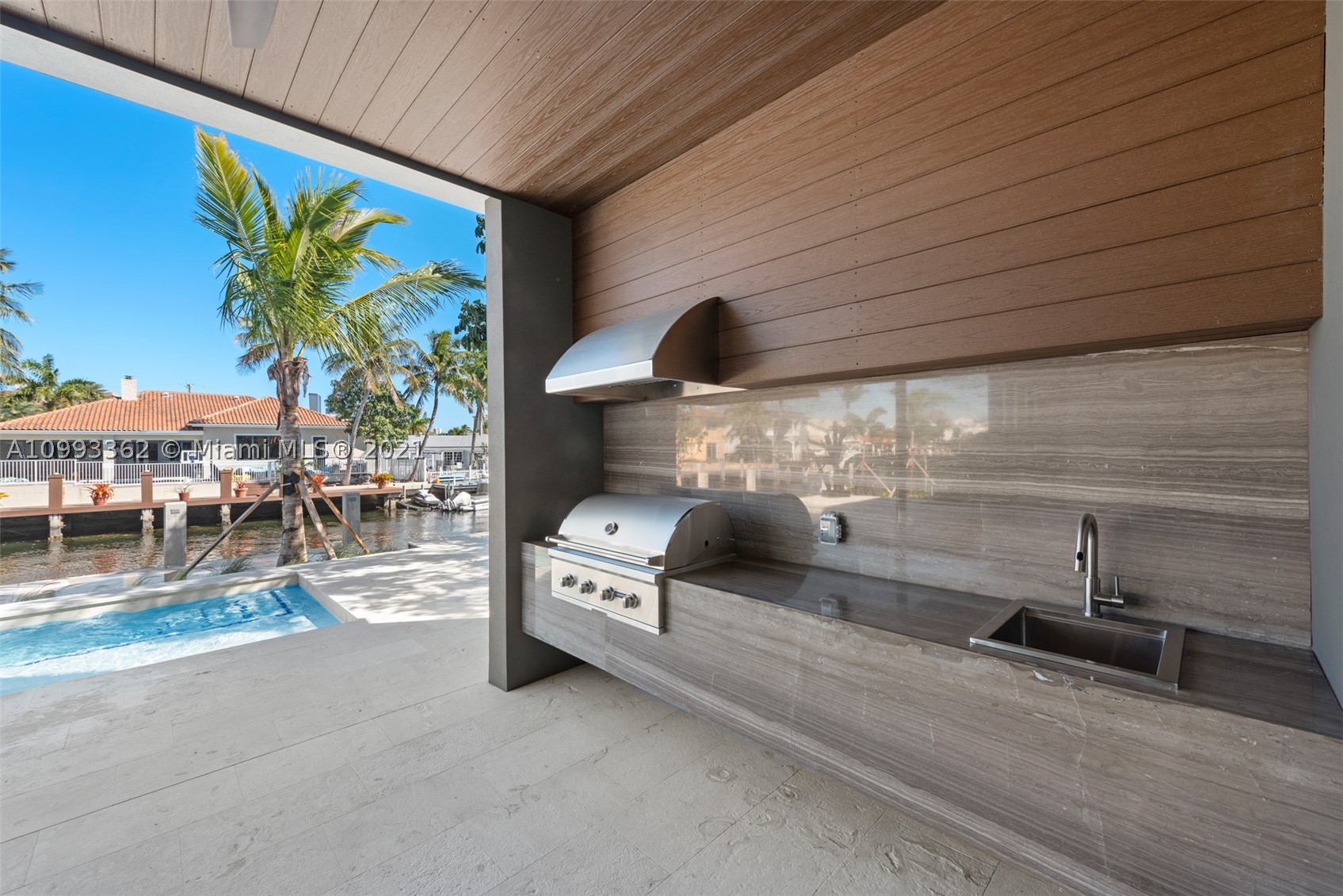 EASTERN SHORES - Residential
