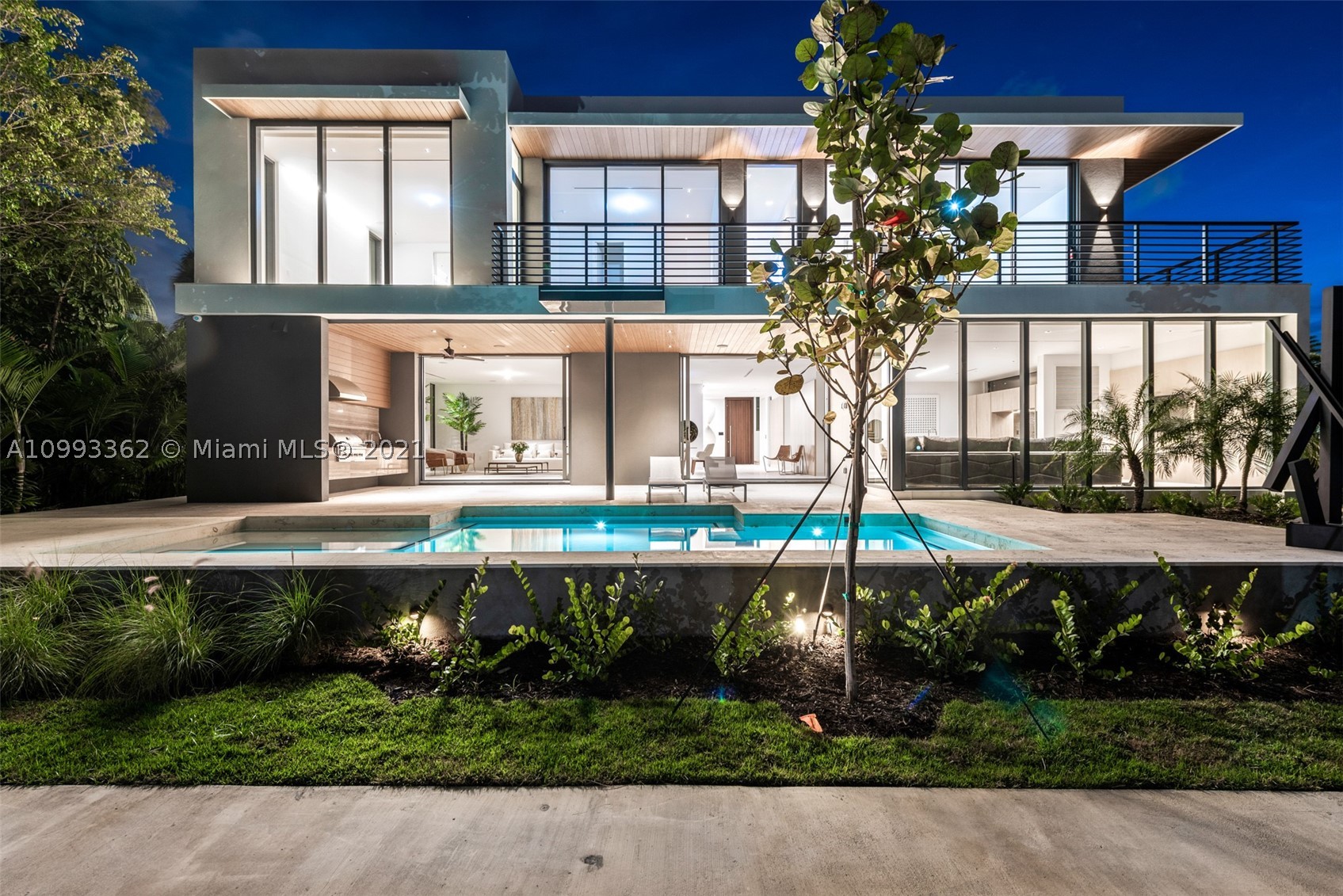 EASTERN SHORES - Residential