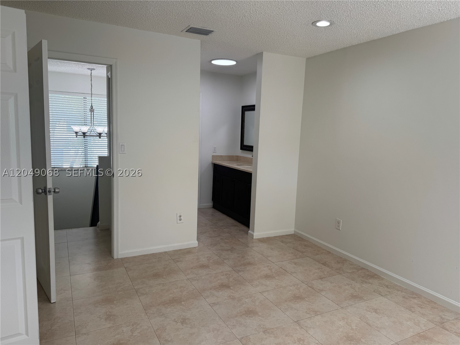 DEERWOOD TOWNHOMES - Residential Lease
