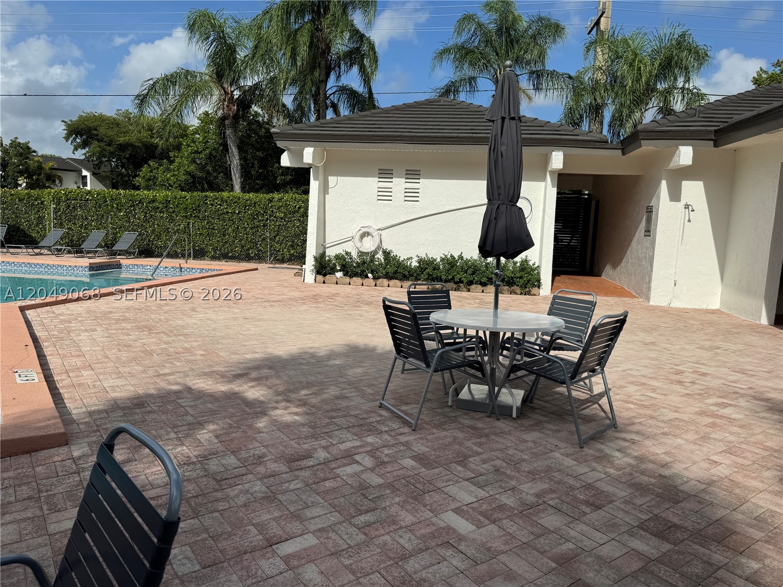 DEERWOOD TOWNHOMES - Residential Lease