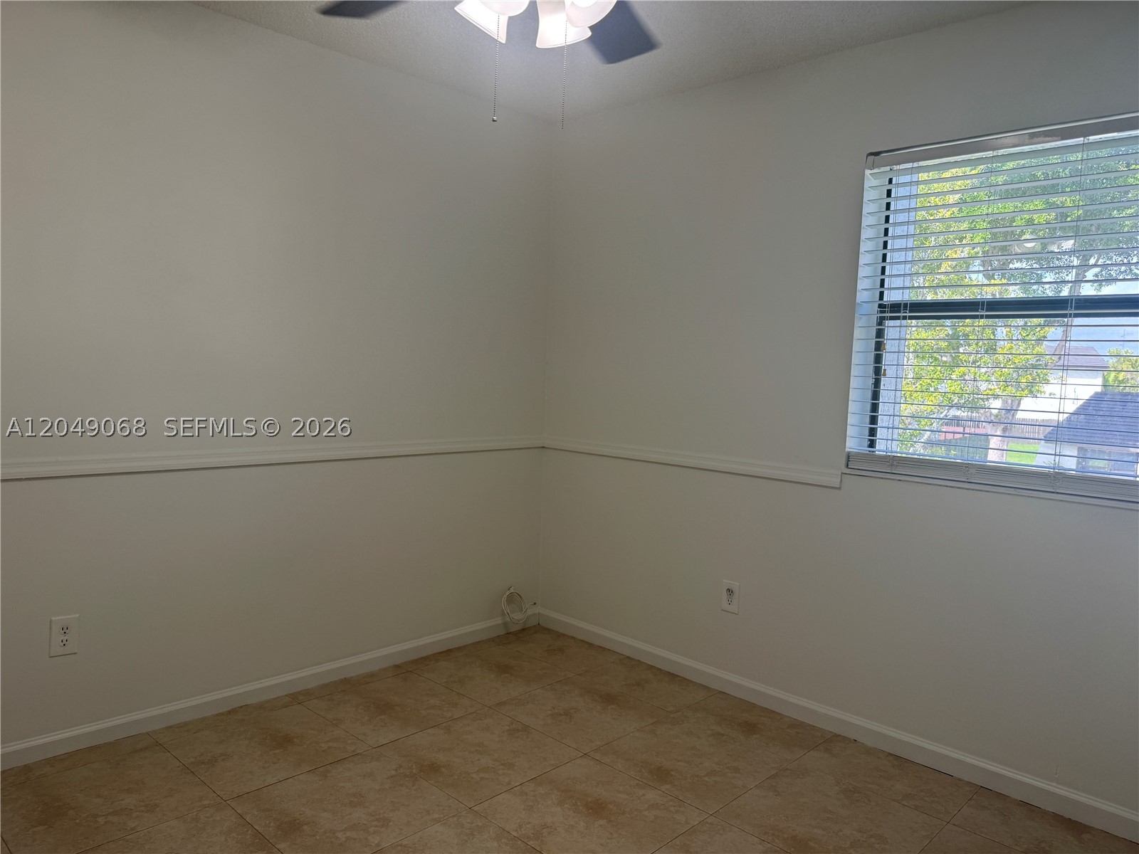 DEERWOOD TOWNHOMES - Residential Lease
