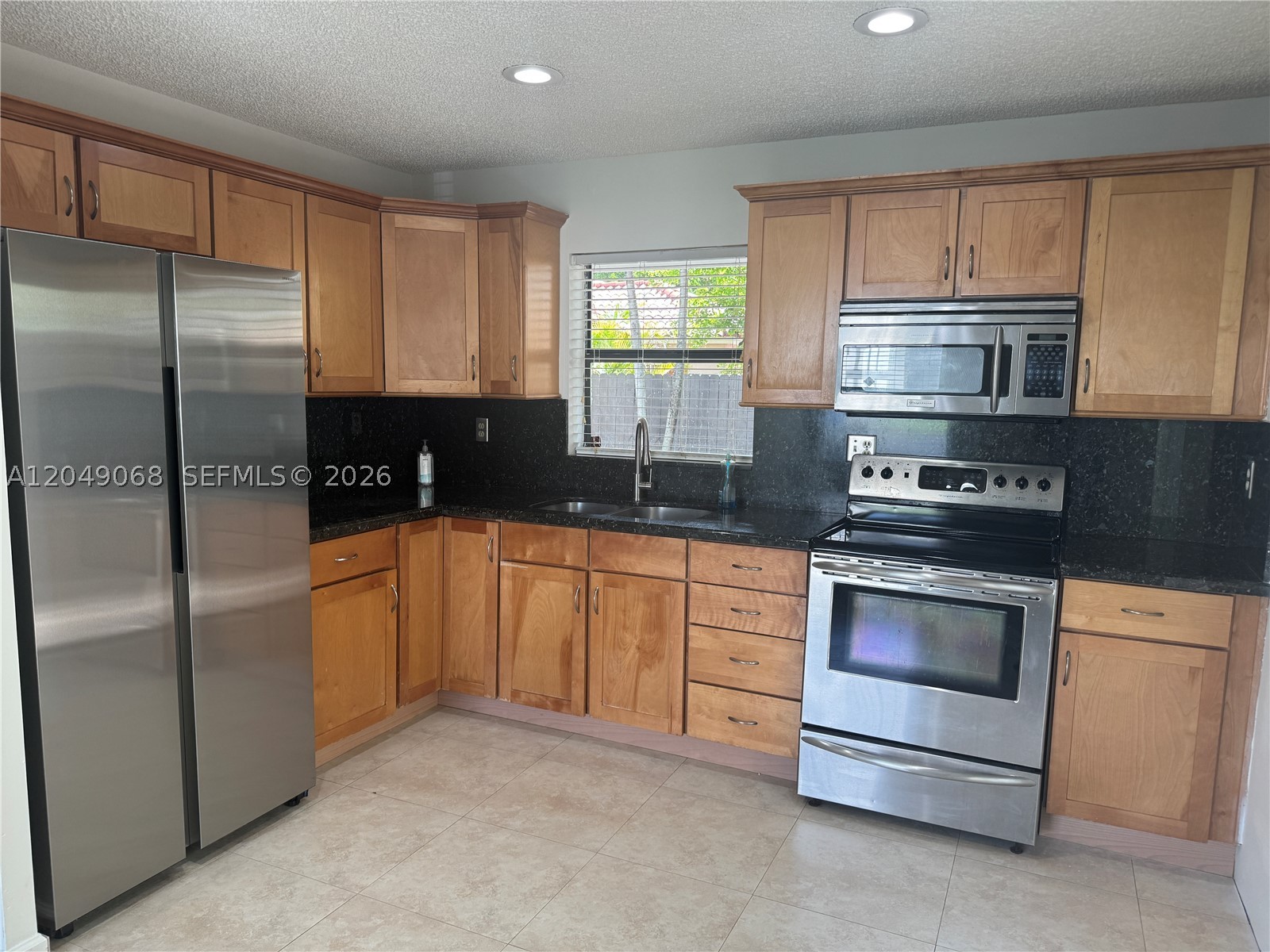 DEERWOOD TOWNHOMES - Residential Lease