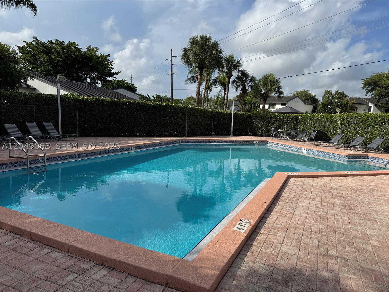DEERWOOD TOWNHOMES - Residential Lease