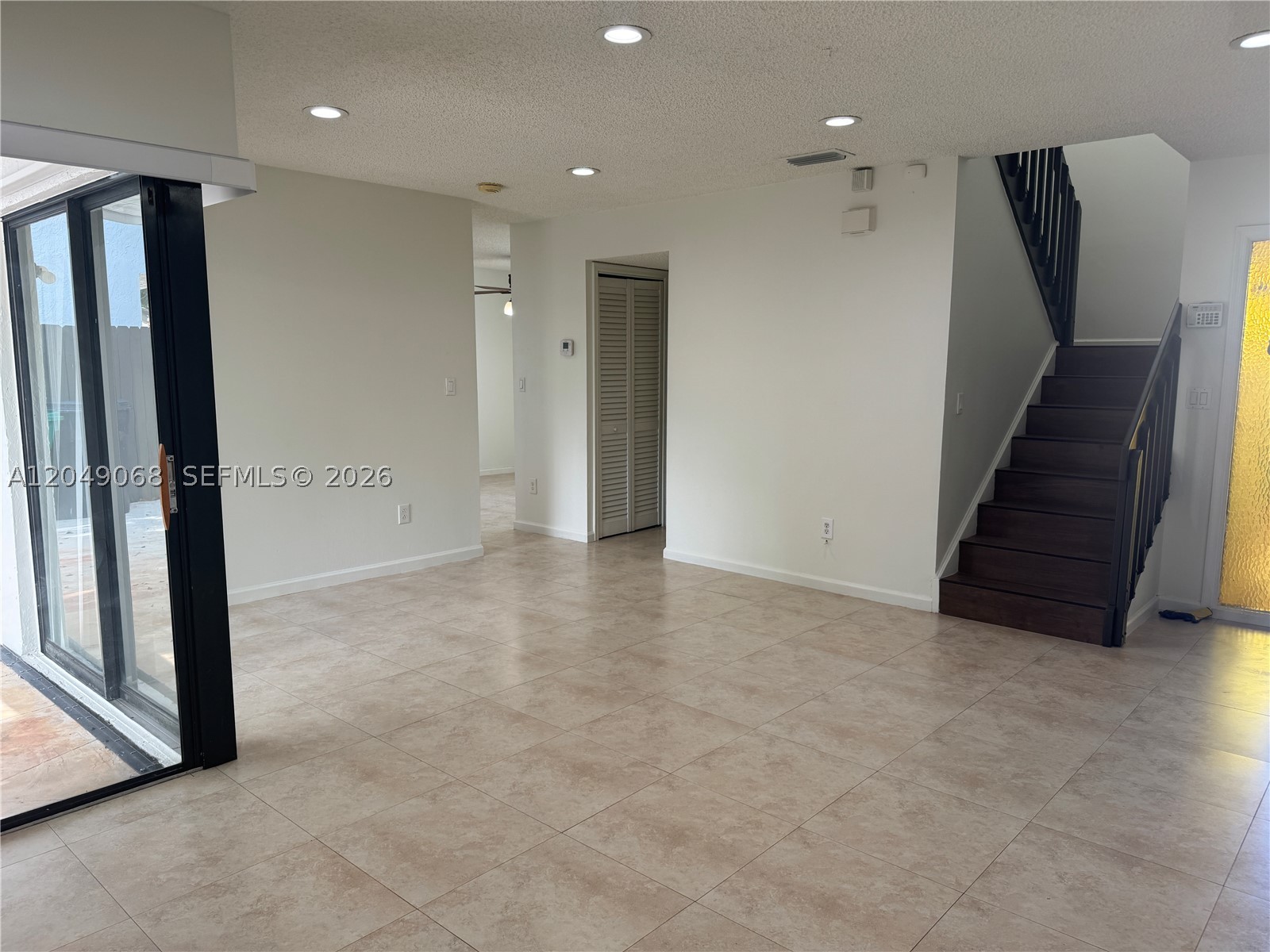 DEERWOOD TOWNHOMES - Residential Lease