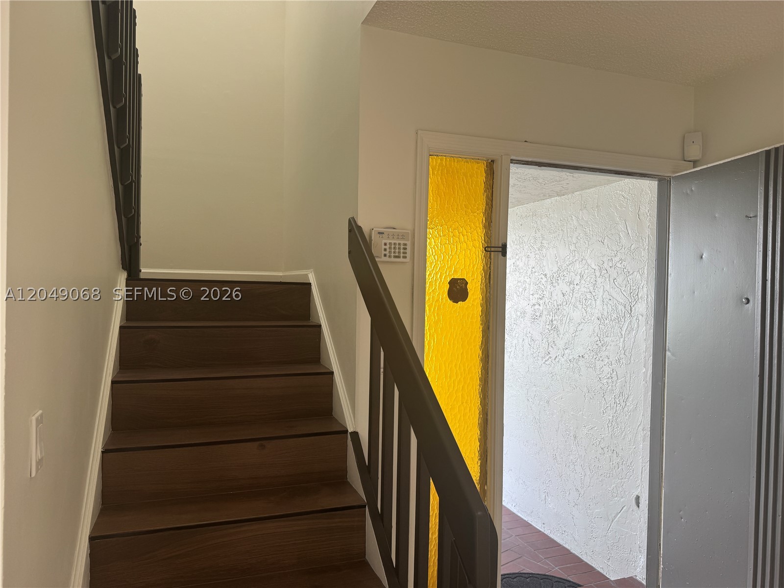 DEERWOOD TOWNHOMES - Residential Lease