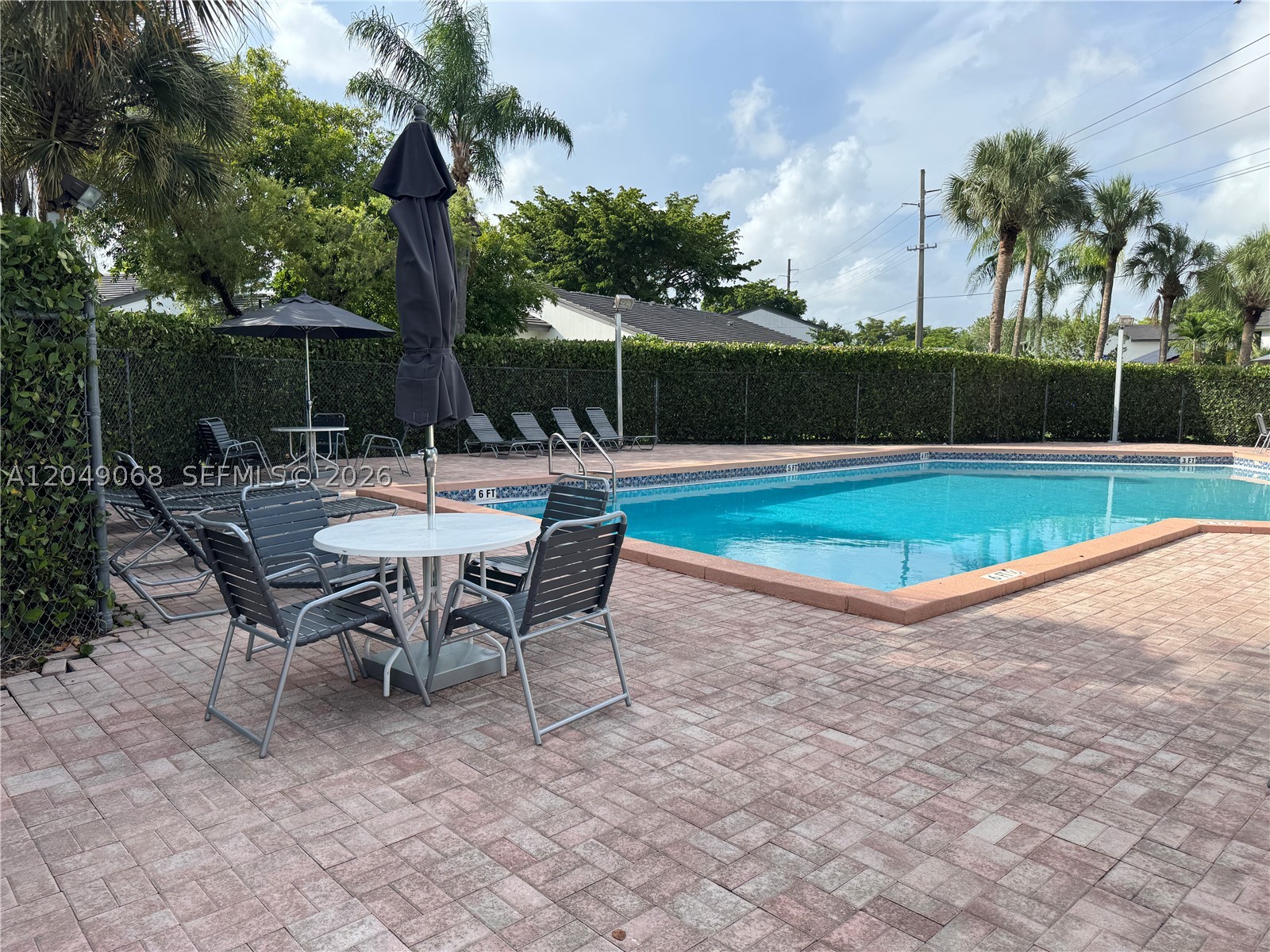 DEERWOOD TOWNHOMES - Residential Lease