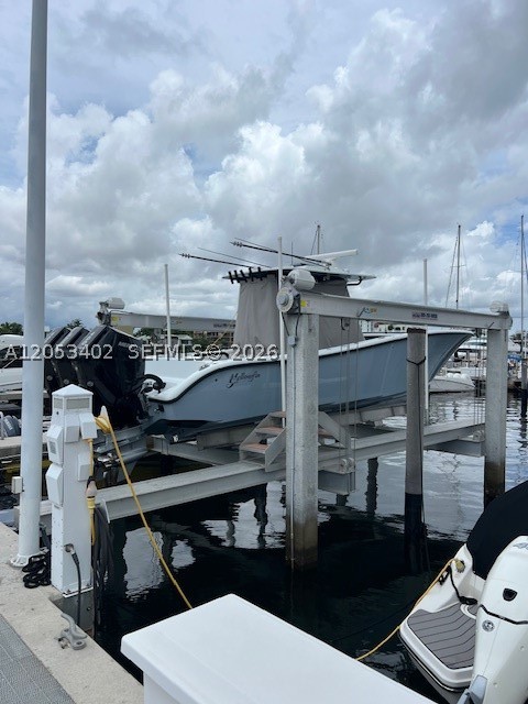 GROVE ISLE MARINA - Land