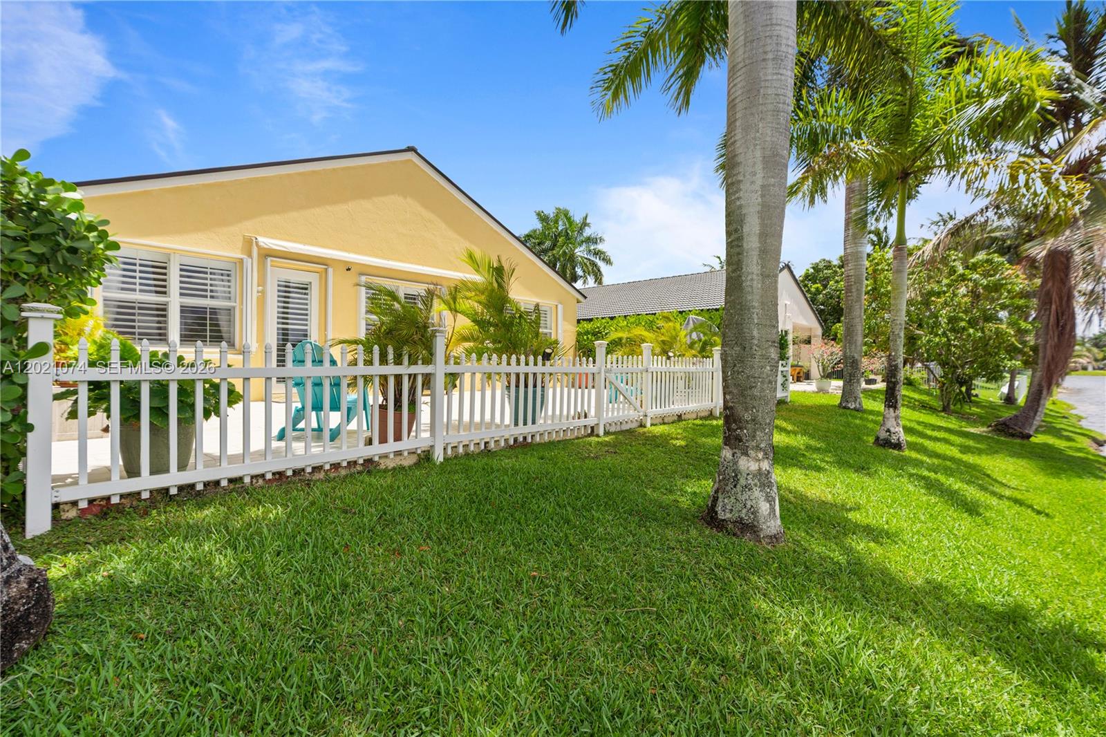 HEFTLER HOMES AT PEMBROKE - Residential