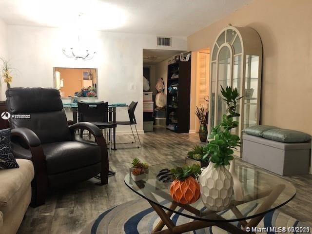 FIRST GULFSTREAM GARDEN C - Residential