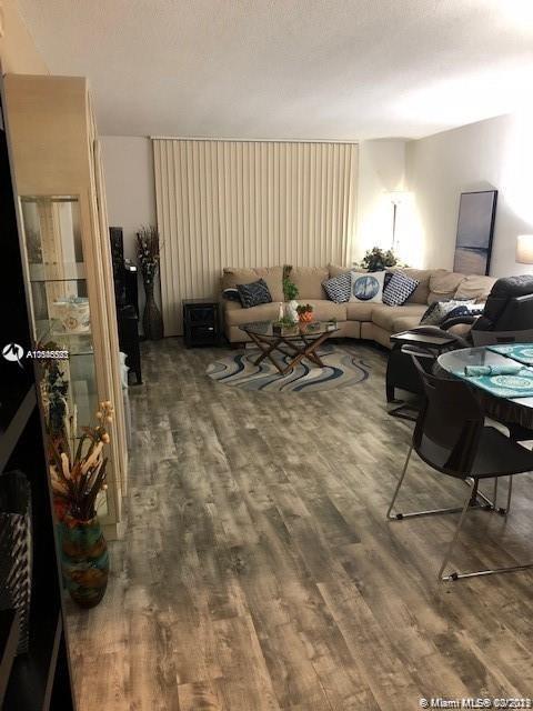 FIRST GULFSTREAM GARDEN C - Residential
