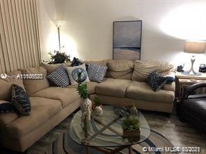 FIRST GULFSTREAM GARDEN C - Residential