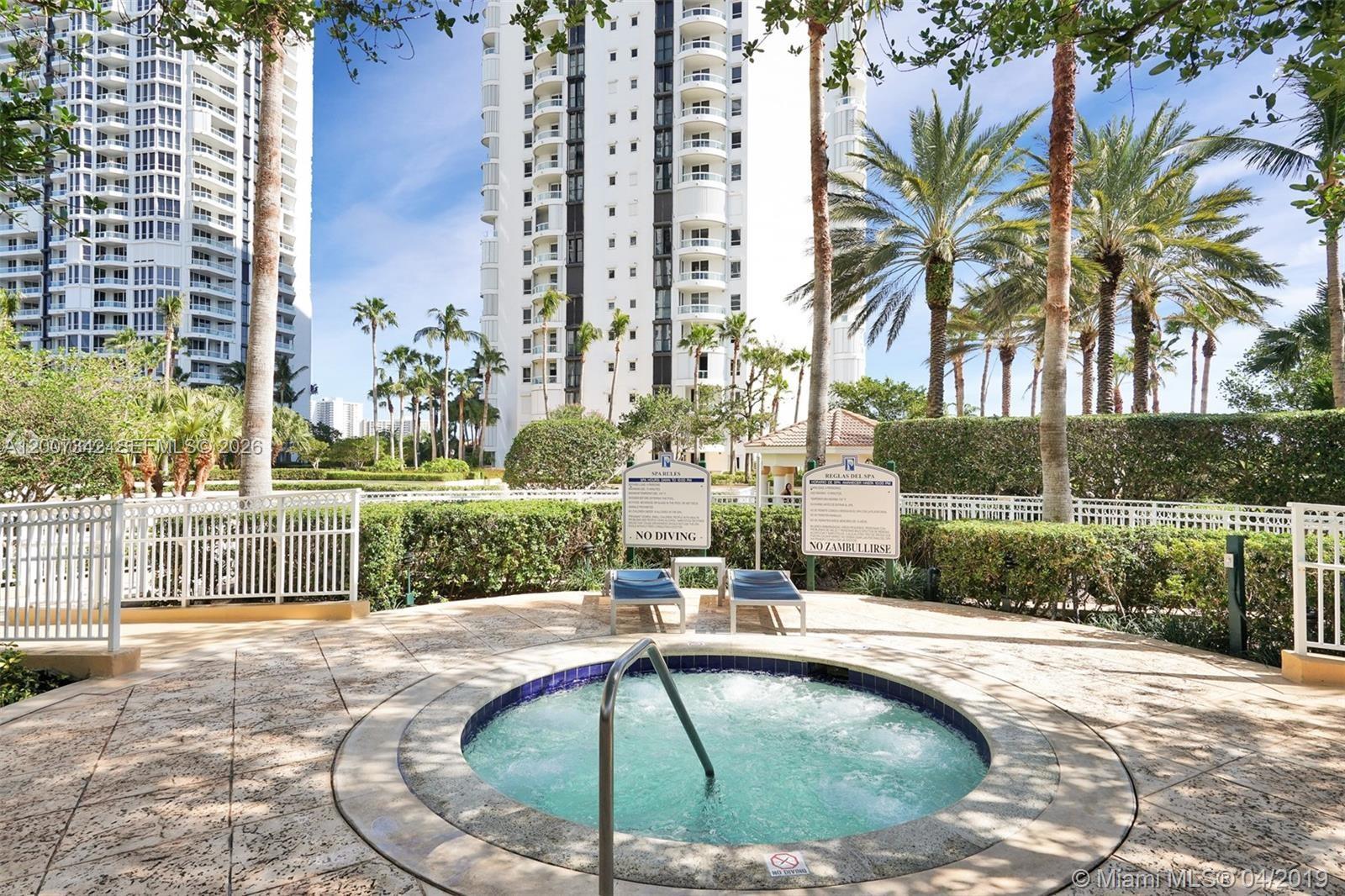 NORTH TOWER AT THE POINT - Residential