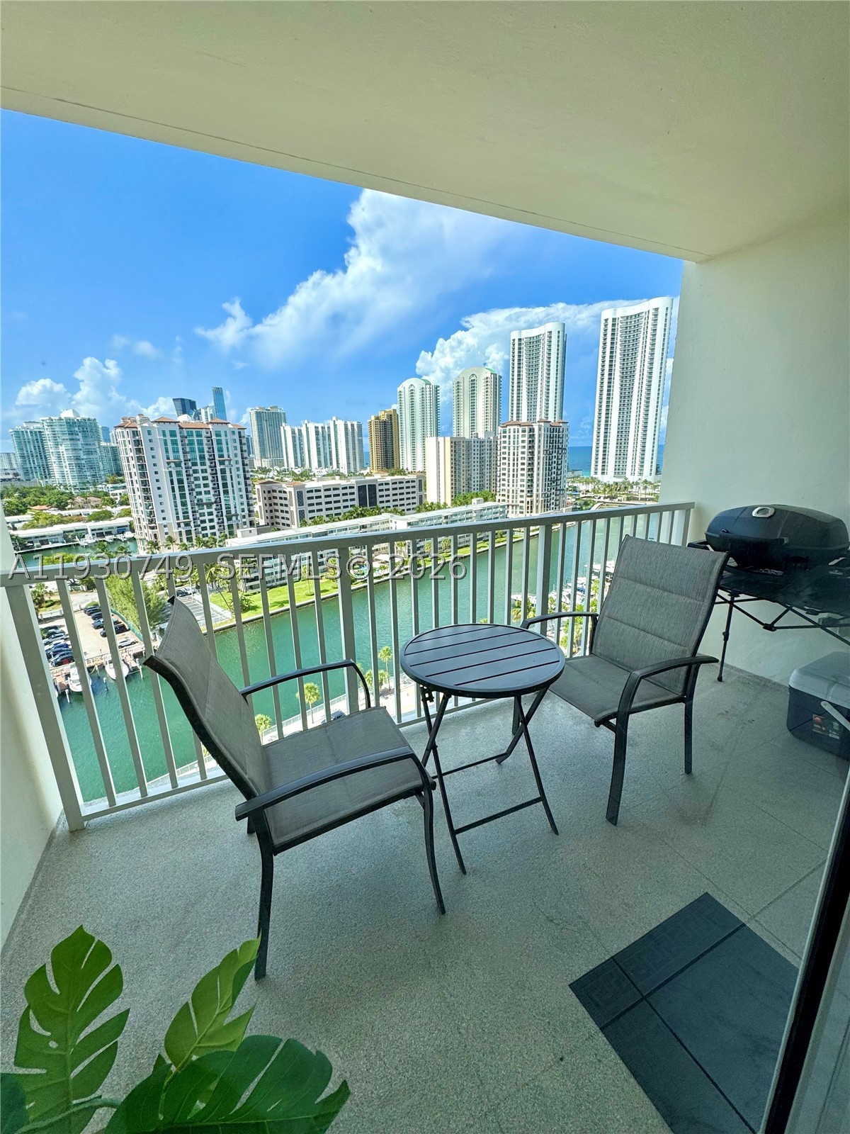 Waterfront 1-bedroom, 1.5-bath condo in Sunny Isles Beach 
Enjoy beautiful water views from the open balcony and a prime location just a short walk to the beach. 1 assigned covered parking space + valet + guest parking, full amenities (Heated pool/Two tennis courts/ Gym/24-hour security/Bar/hair salon & convenience store in the building management)
The building has been elegantly updated, and the seller is highly motivated, making this a great opportunity.
A true diamond in the rough in Sunny Isles Beach.