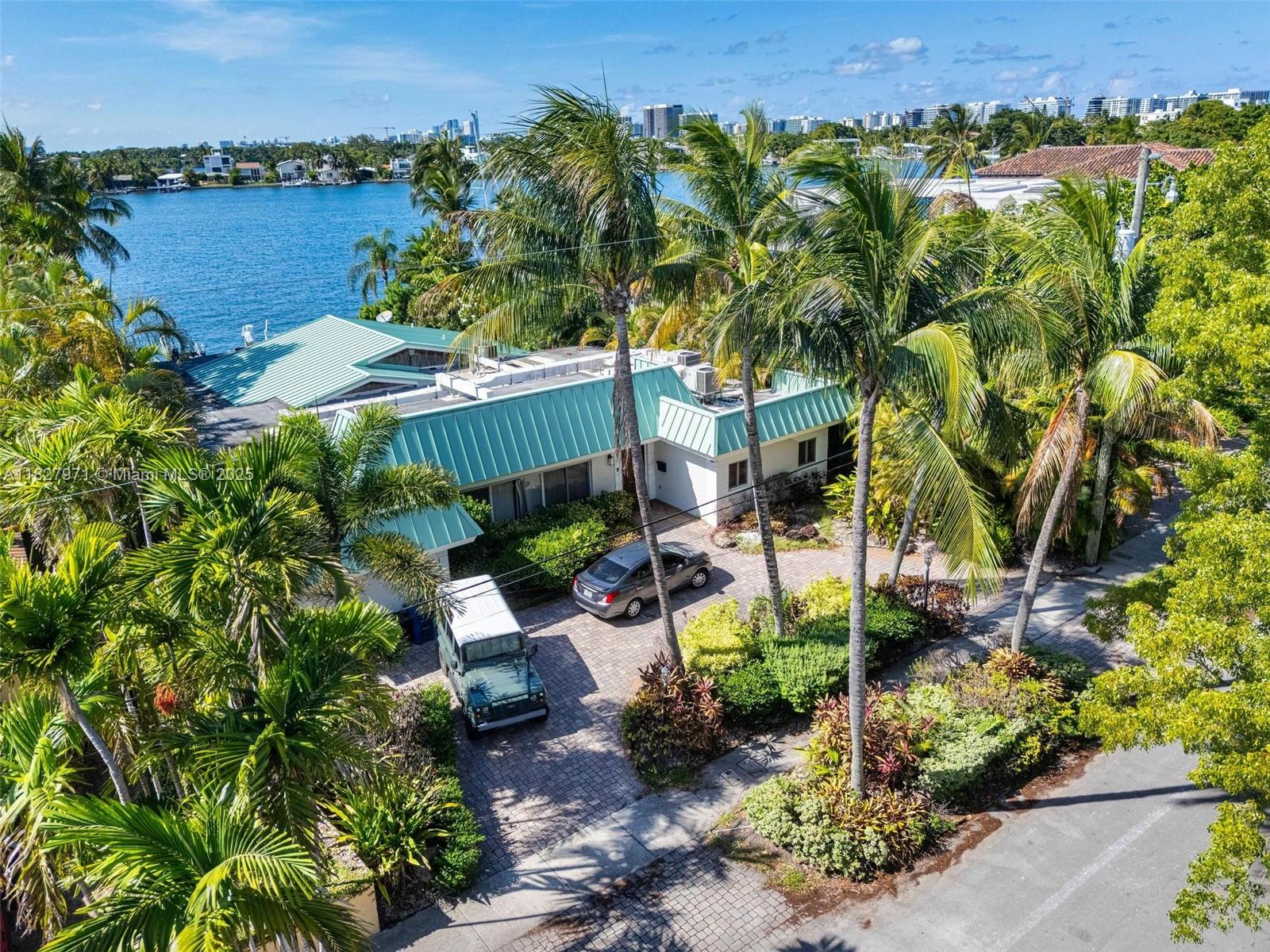 BISCAYNE POINT - Residential