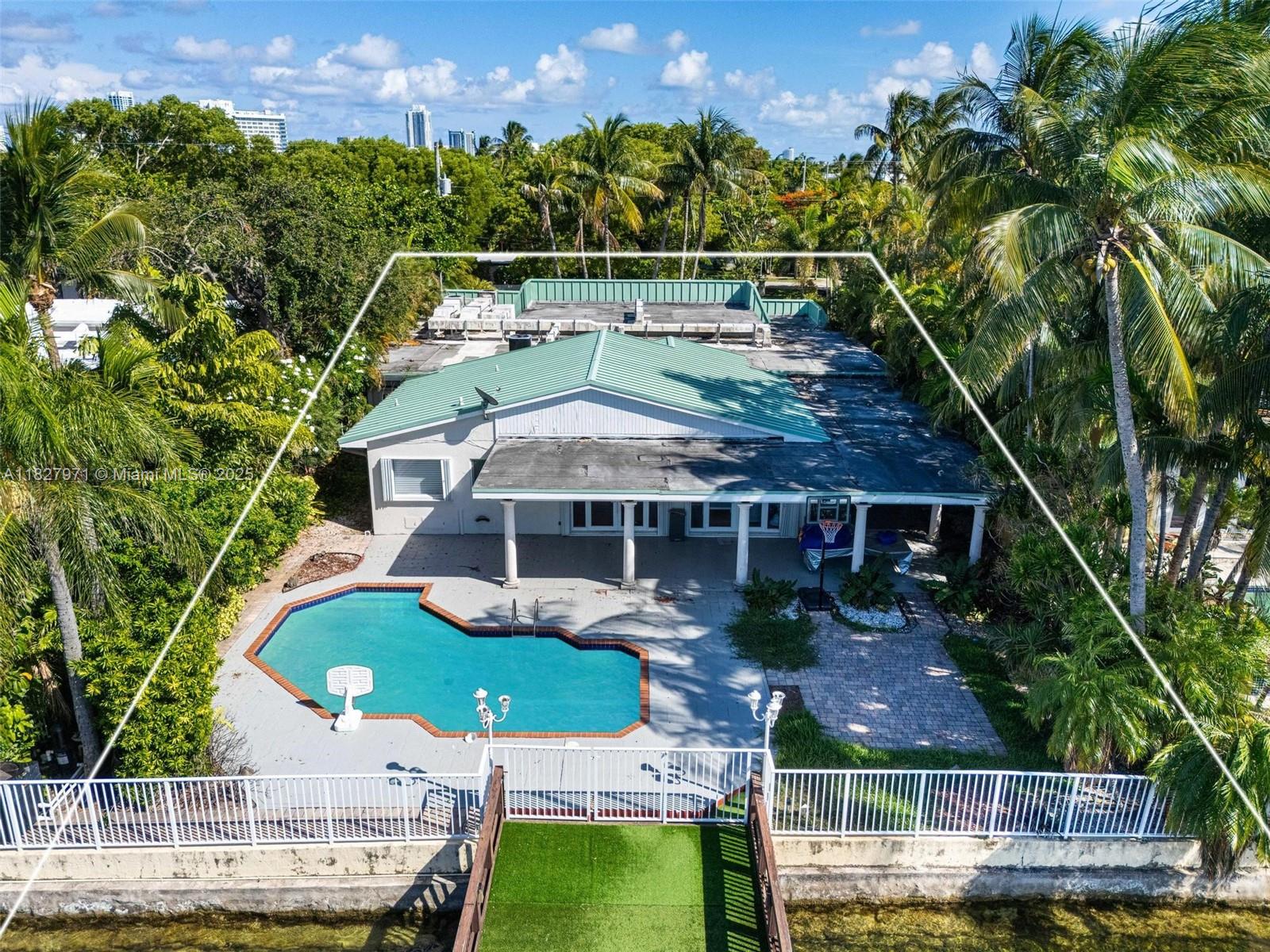BISCAYNE POINT - Residential