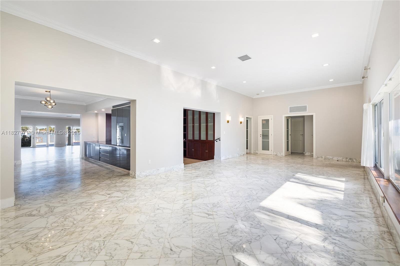BISCAYNE POINT - Residential