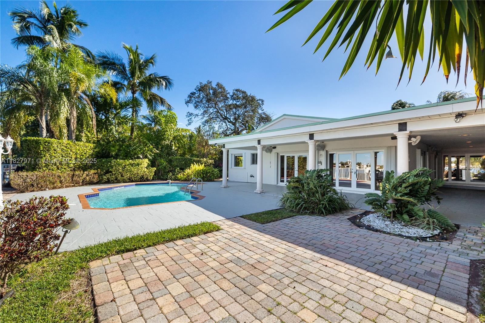 BISCAYNE POINT - Residential