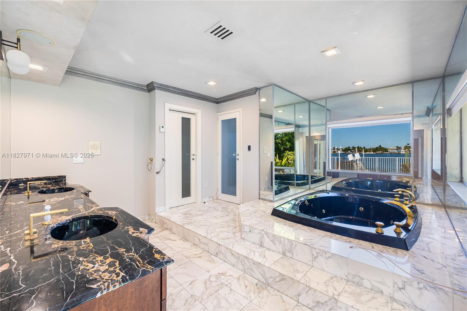 BISCAYNE POINT - Residential