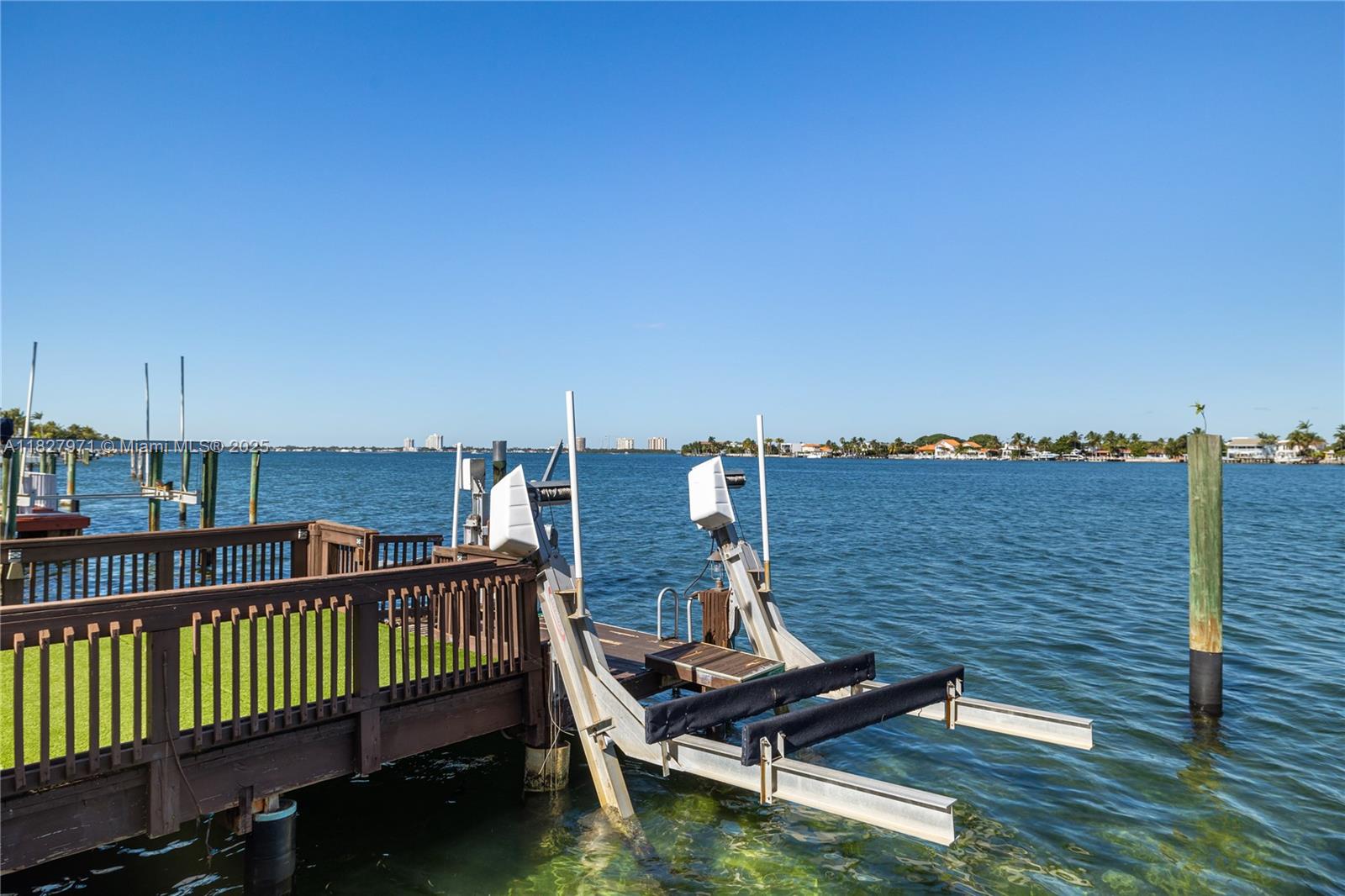 BISCAYNE POINT - Residential