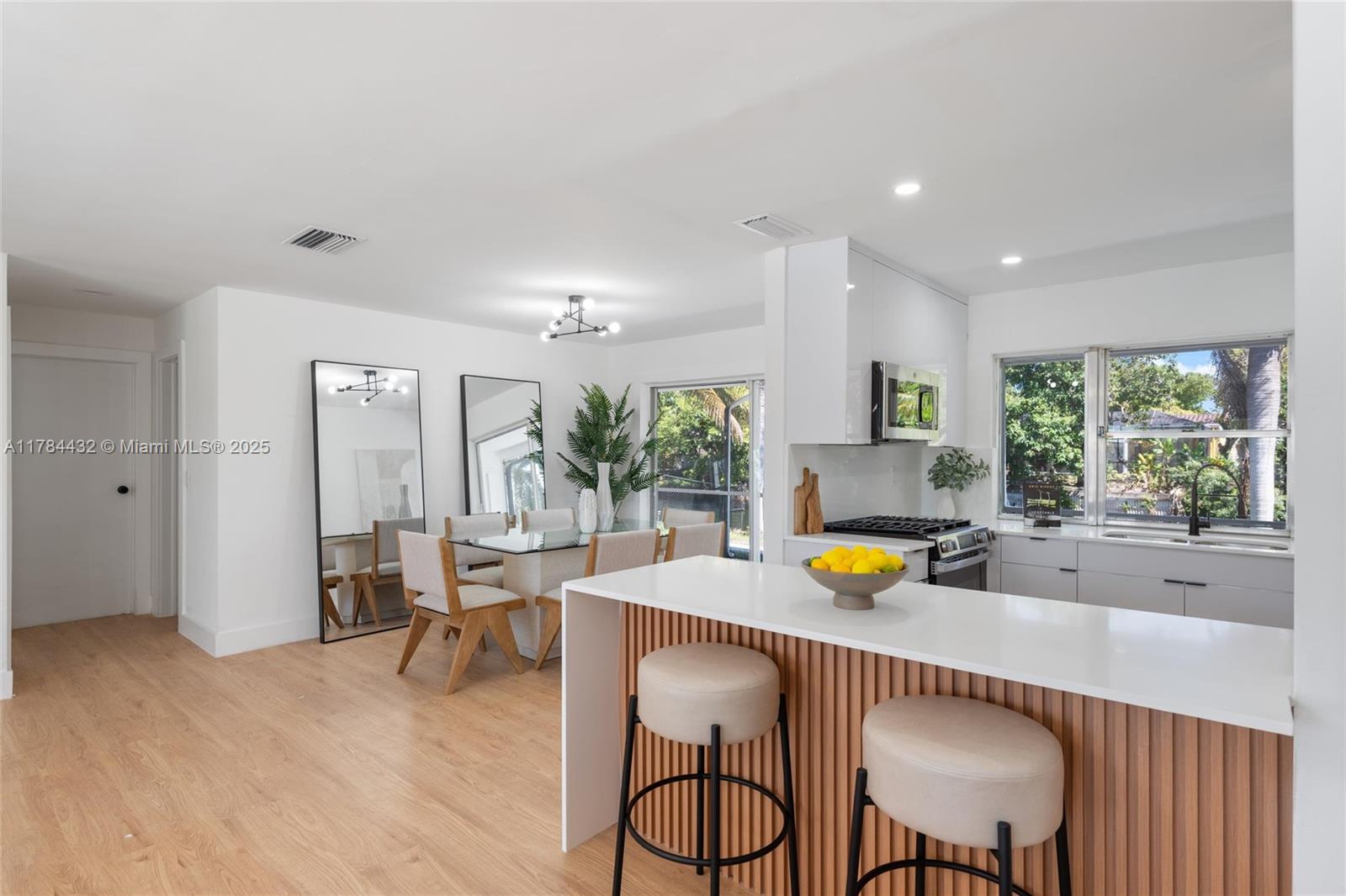 MIRAMAR ISLES SEC 5 - Residential