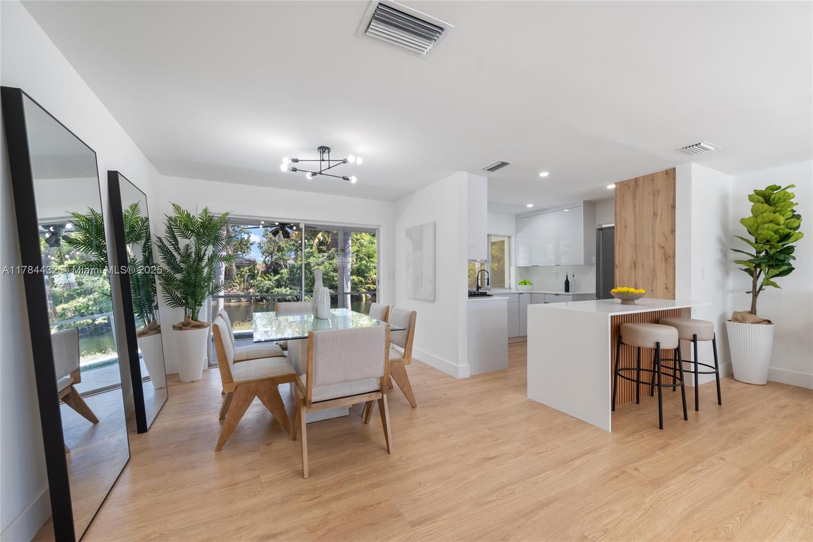 MIRAMAR ISLES SEC 5 - Residential