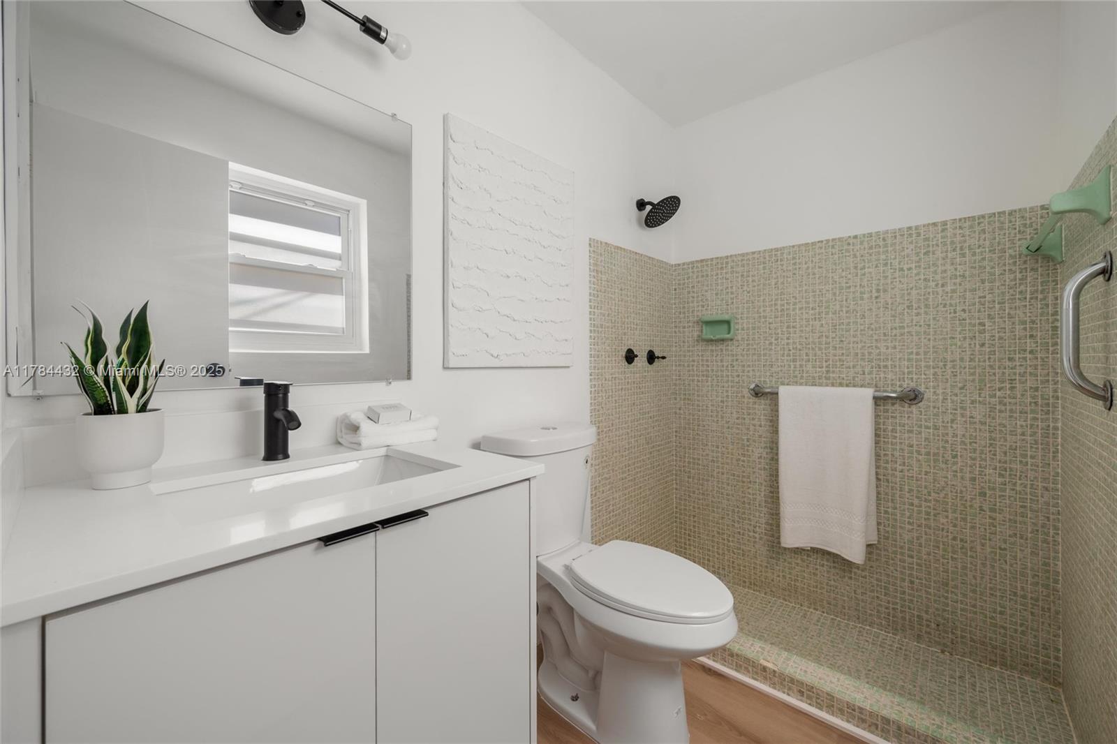 MIRAMAR ISLES SEC 5 - Residential