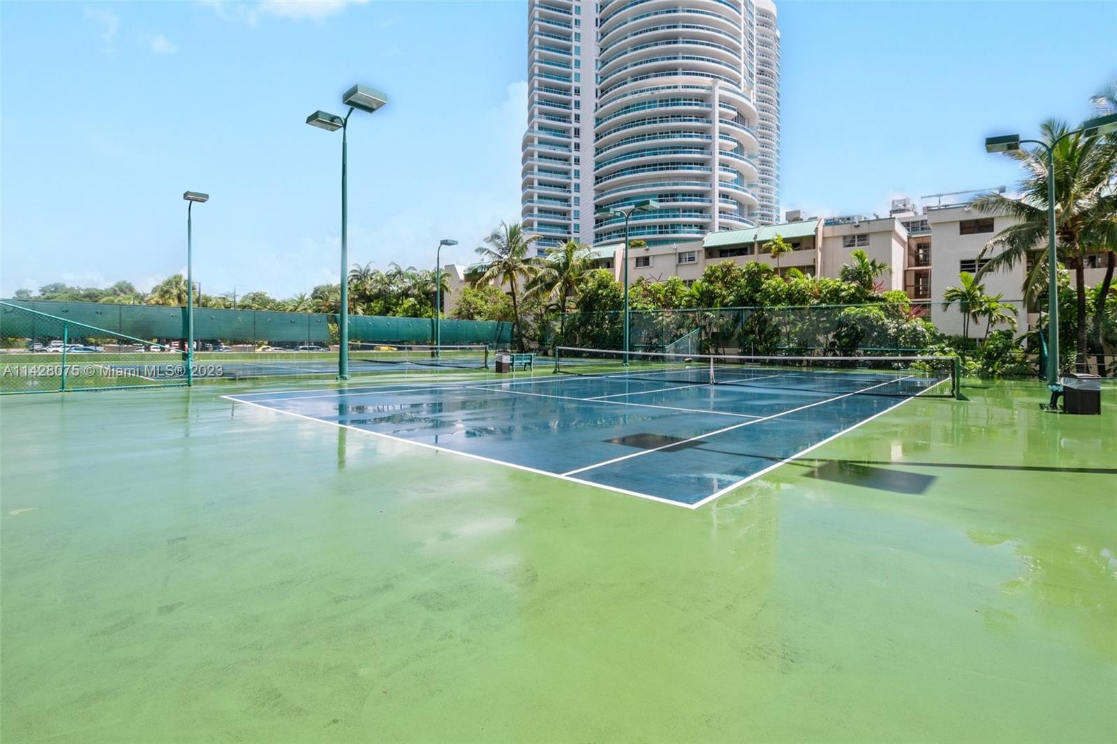 BRICKELL BAY CLUB CONDO - Residential Lease