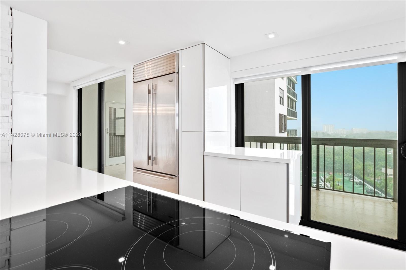 BRICKELL BAY CLUB CONDO - Residential Lease