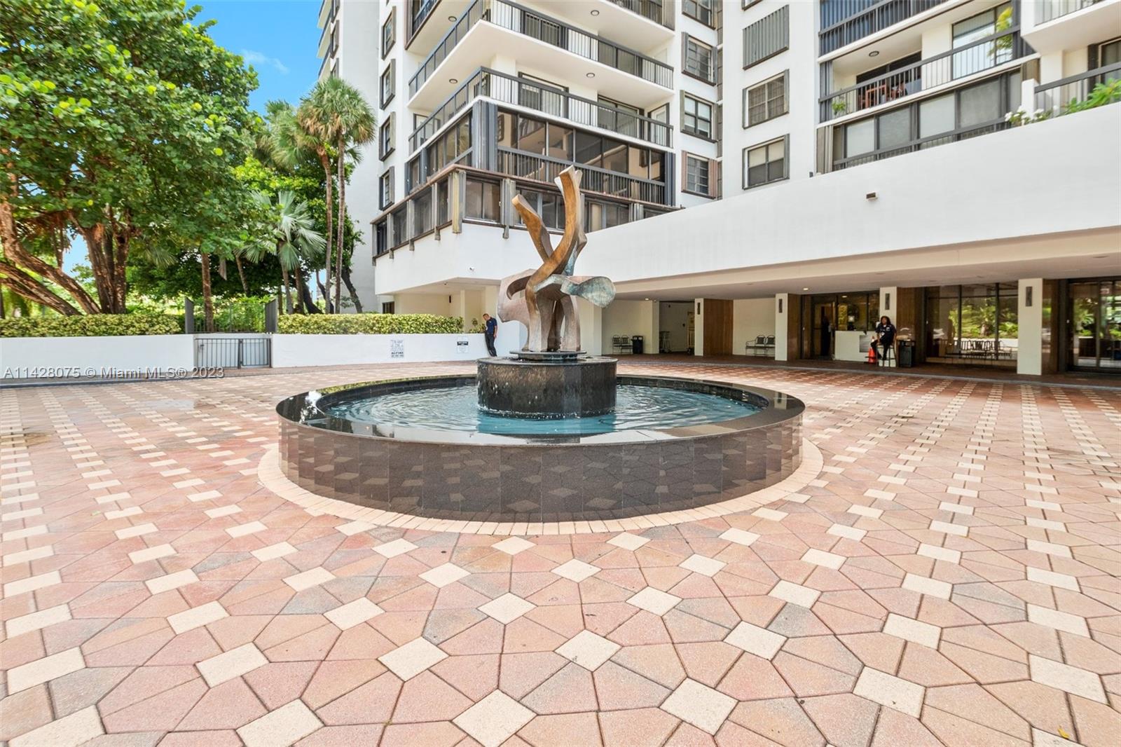 BRICKELL BAY CLUB CONDO - Residential Lease