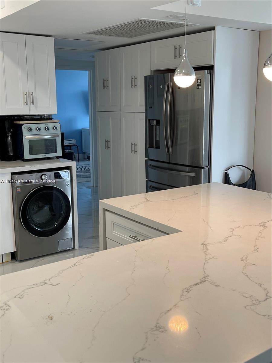 WAVE CONDO - Residential Lease