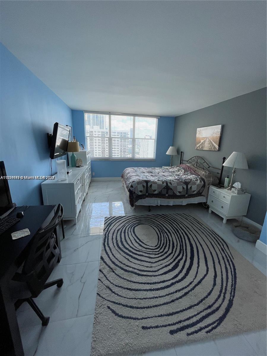 WAVE CONDO - Residential Lease