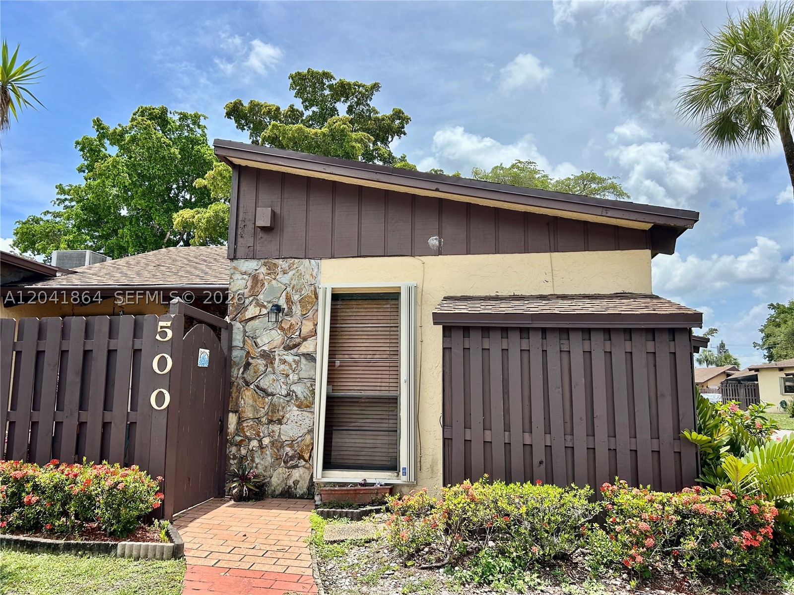 VILLAS AT CARRIAGE HILLS - Residential