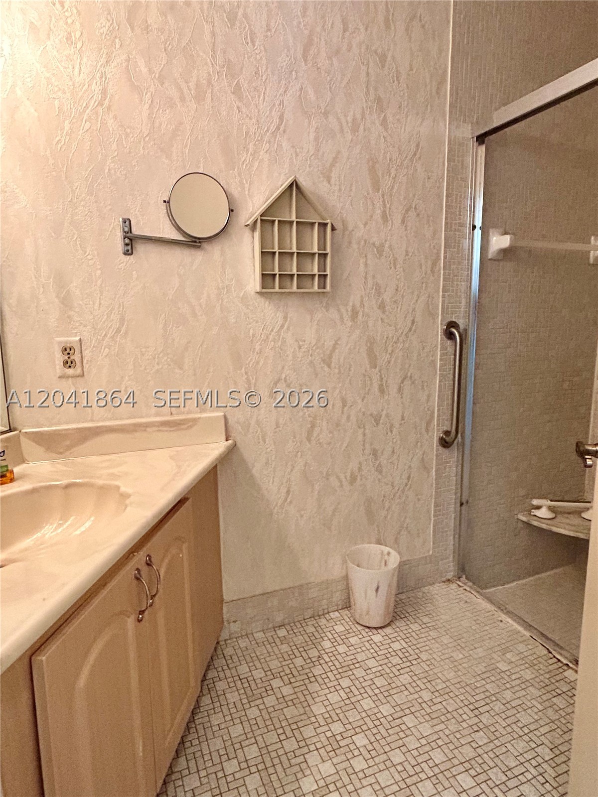 VILLAS AT CARRIAGE HILLS - Residential