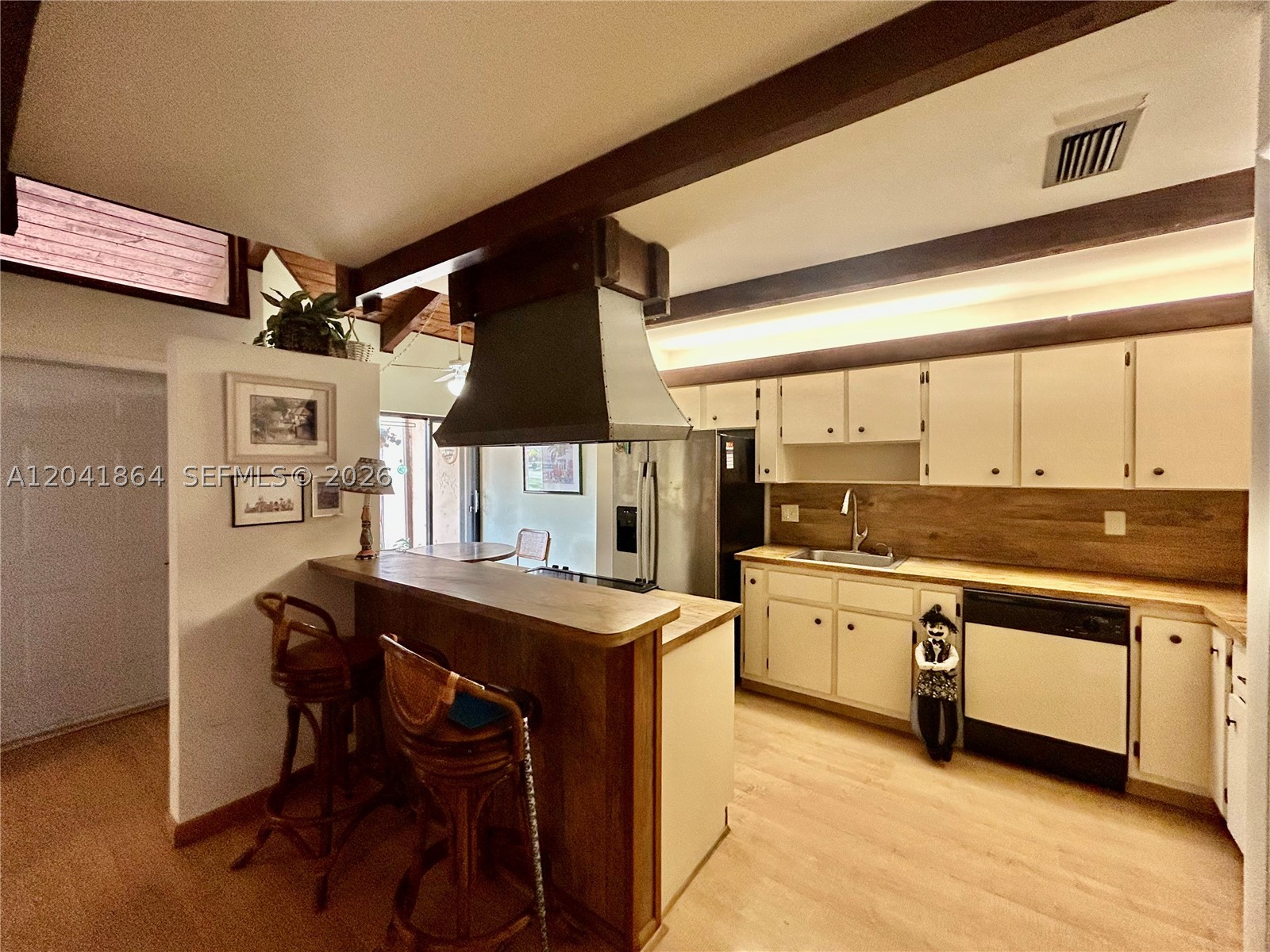 VILLAS AT CARRIAGE HILLS - Residential
