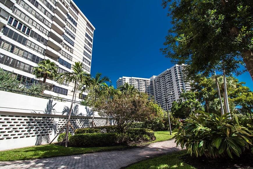 OLYMPUS CONDO - Residential