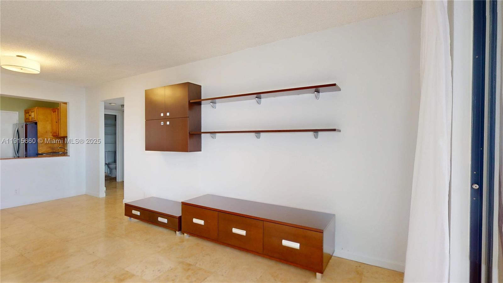 OLYMPUS CONDO - Residential
