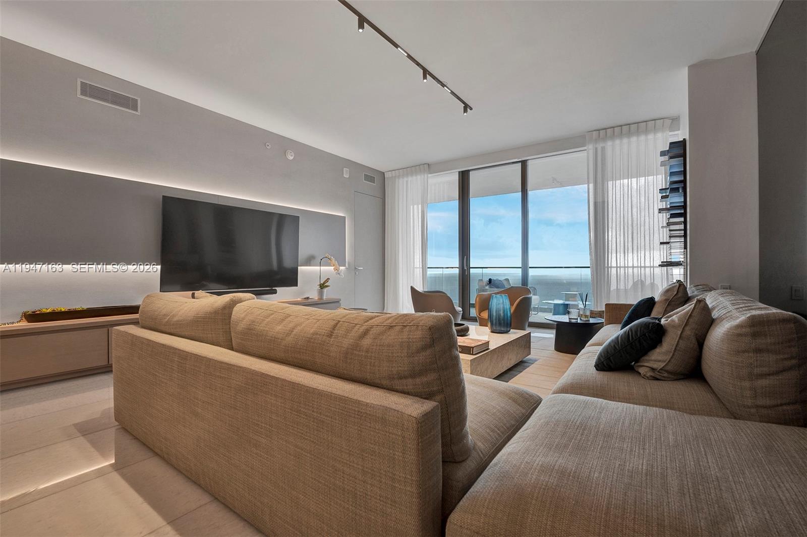 18975 COLLINS CONDO - Residential