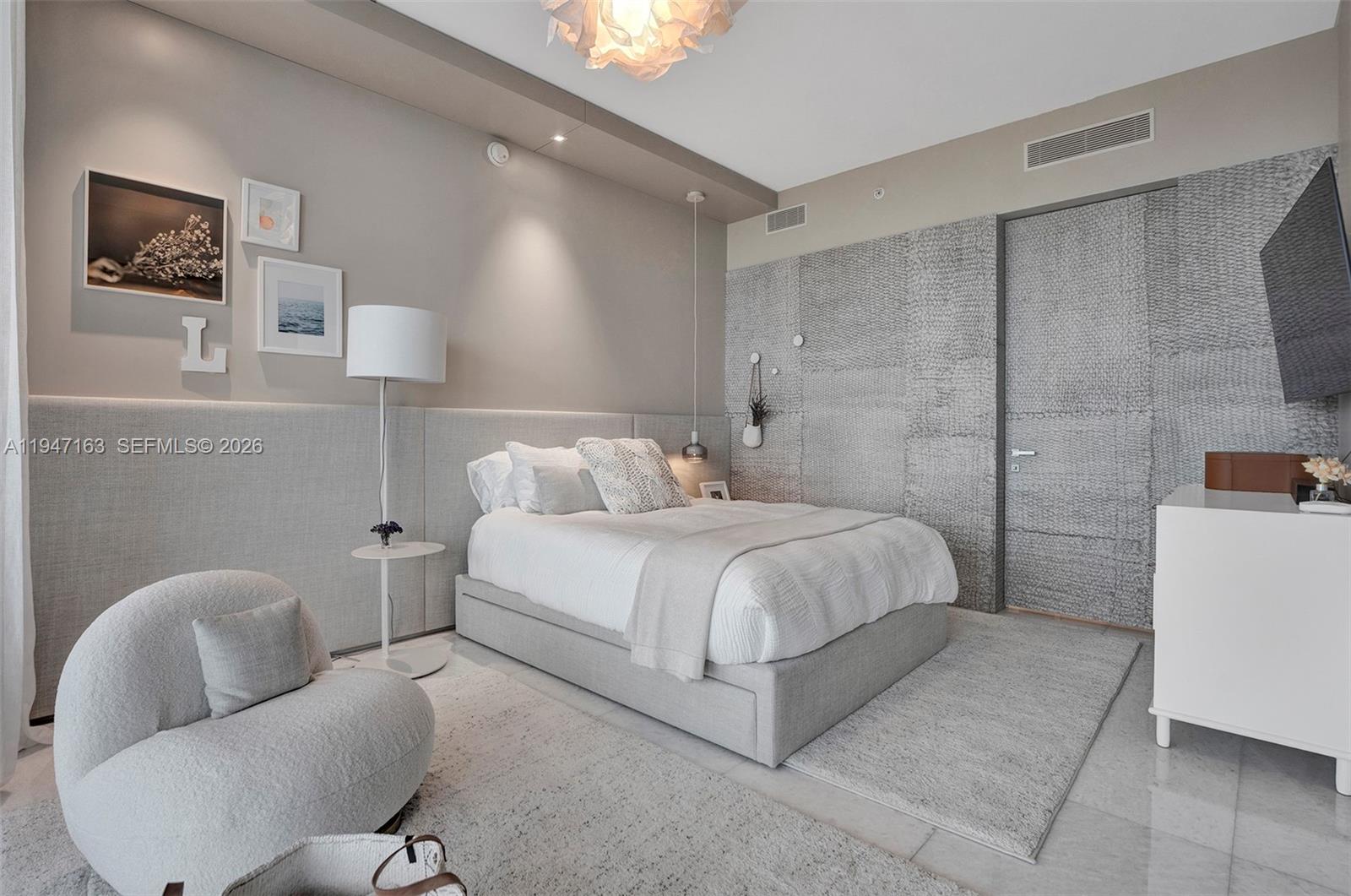 18975 COLLINS CONDO - Residential