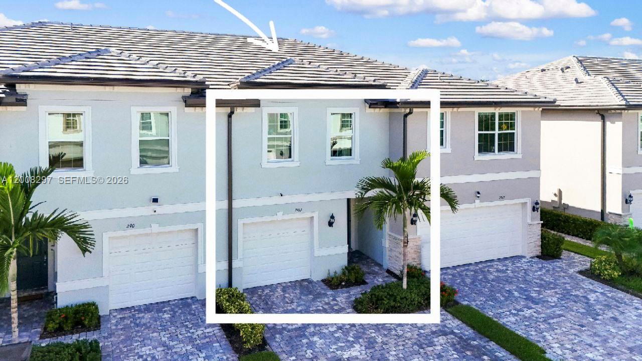 SOMERSET PLAZA - Residential