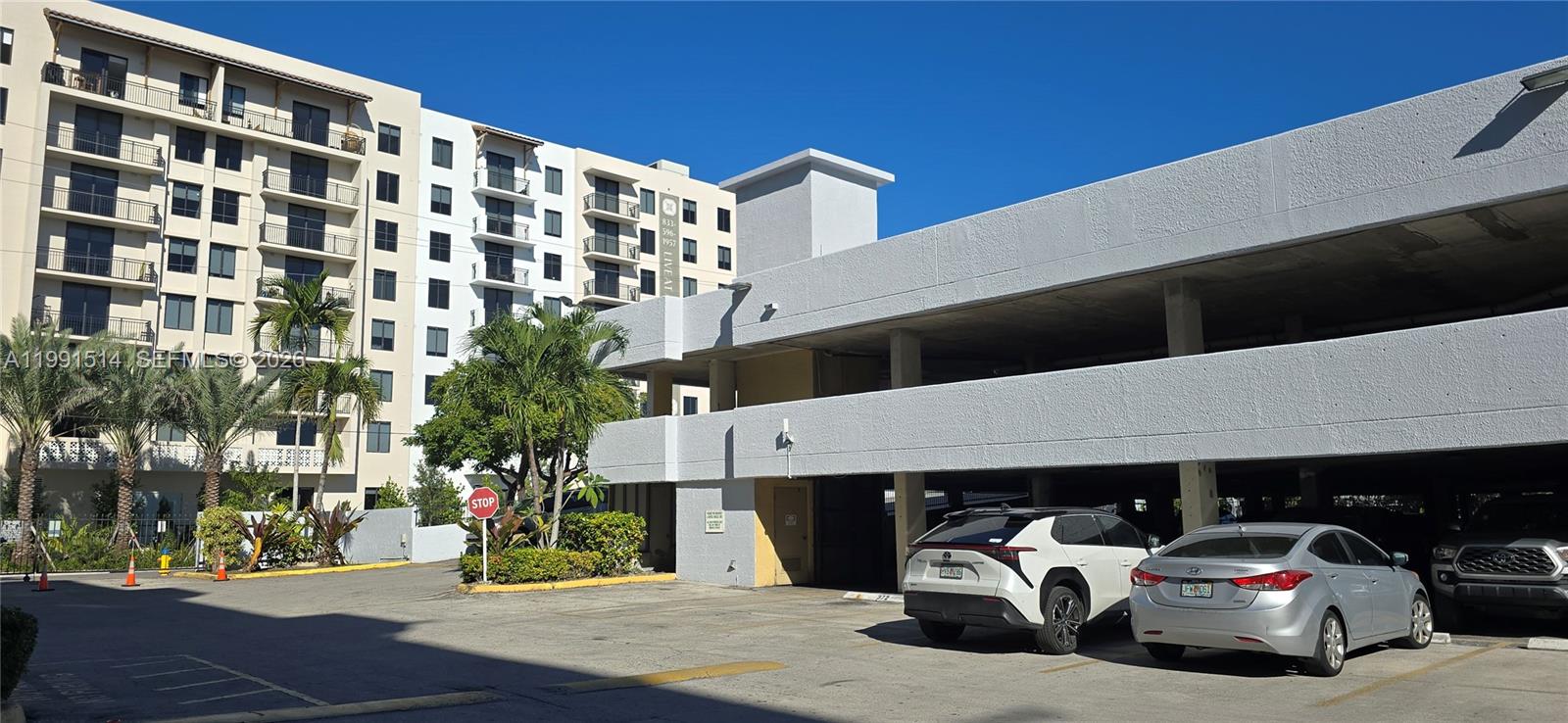 GREYNOLDS PARK CLUB CONDO - Residential