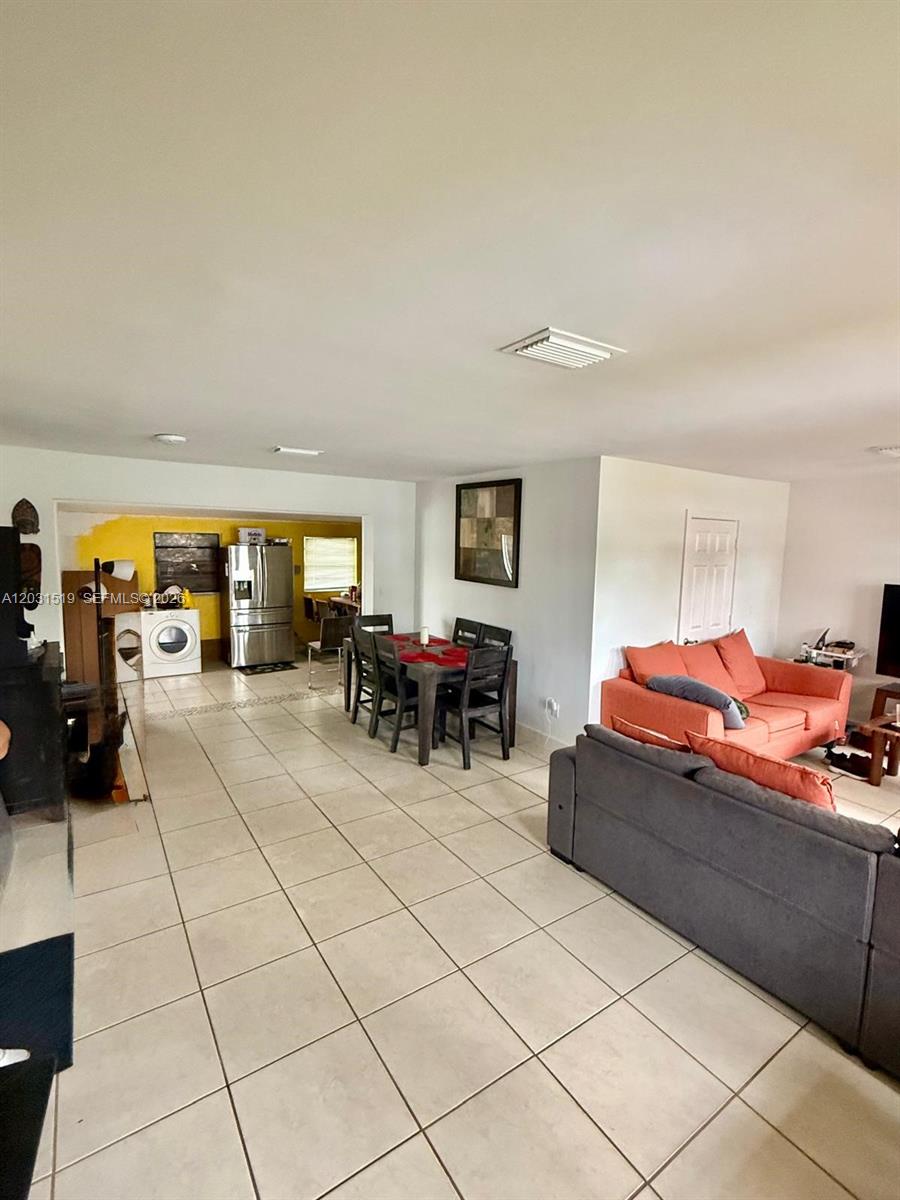 SCOTT LAKE MANOR SEC 5 - Residential