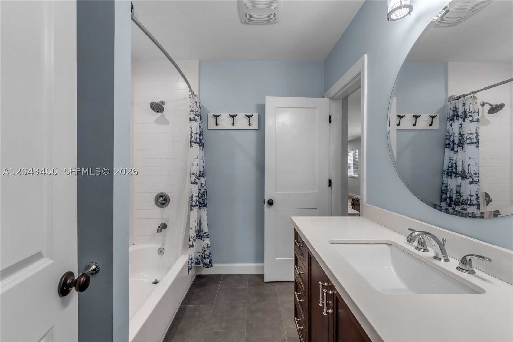 CAPRI ESTATES - Residential