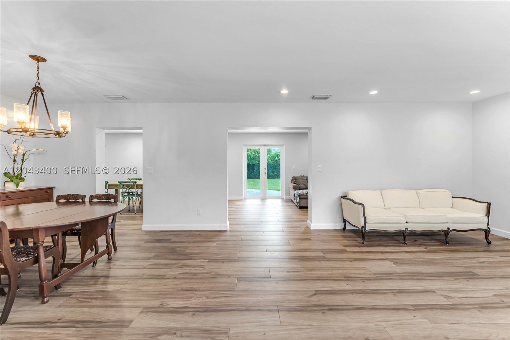 CAPRI ESTATES - Residential