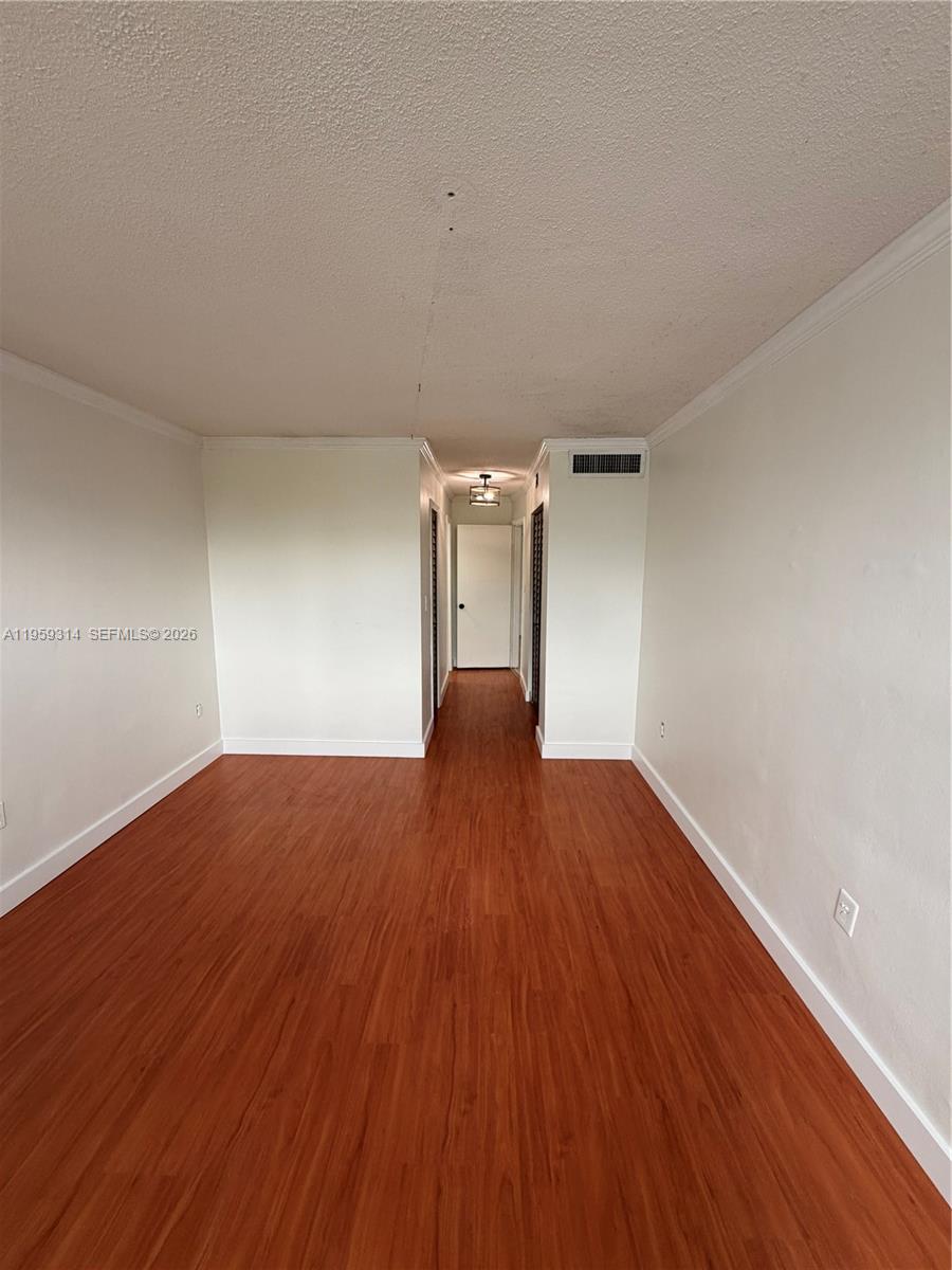 ROLLING GREEN CONDO E - Residential Lease