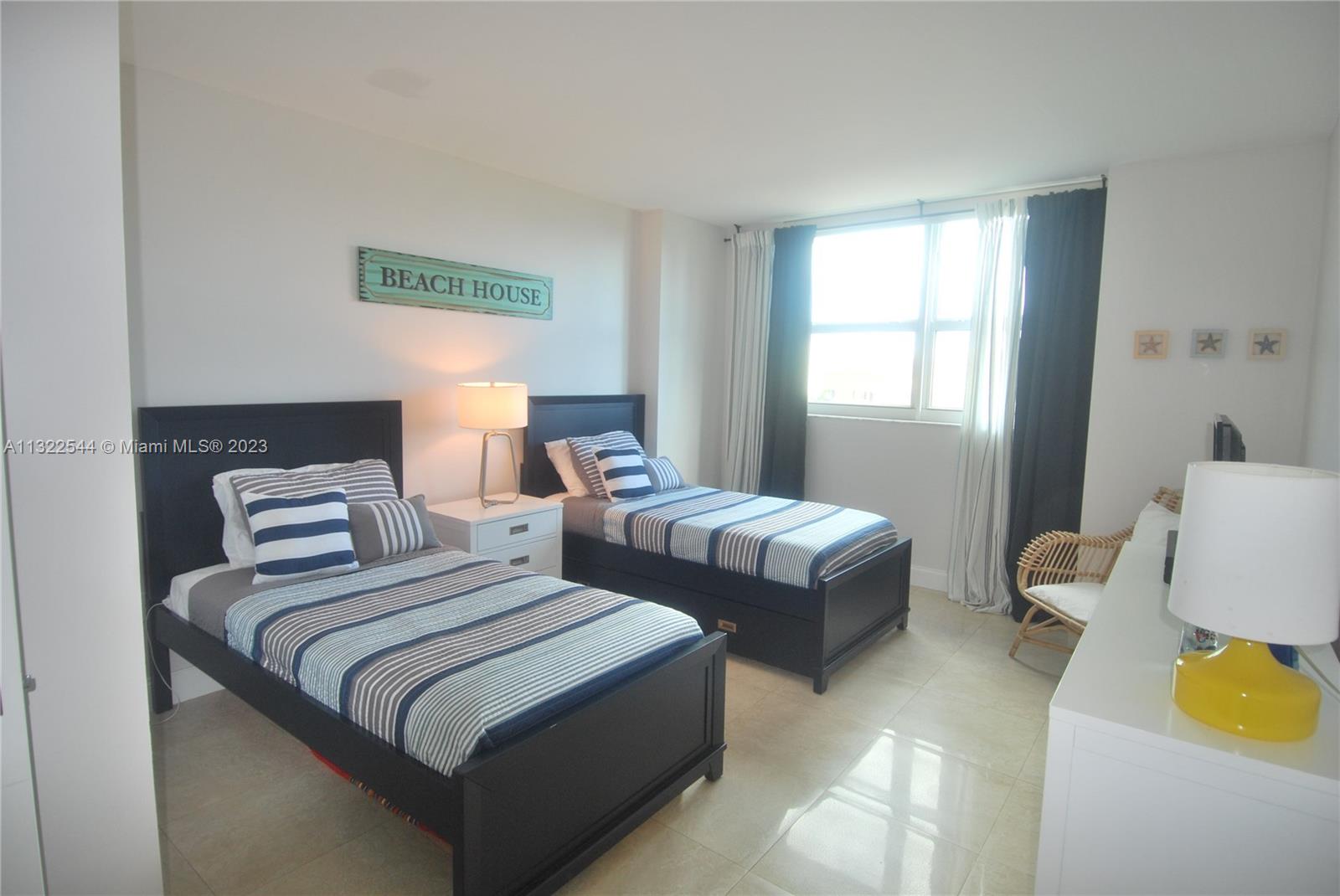 YACHT CLUB AT PORTOFINO C - Residential Lease