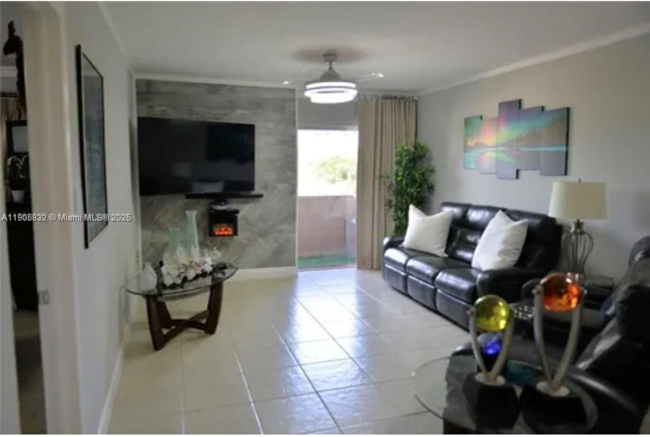 THE BERKELEY CONDO - Residential