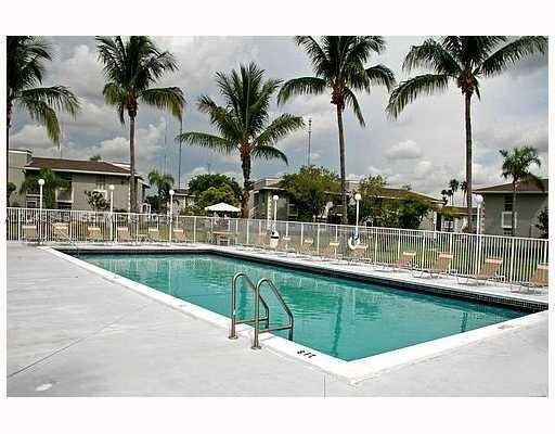 MONTEREY VILLAGE-ONE COND - Residential