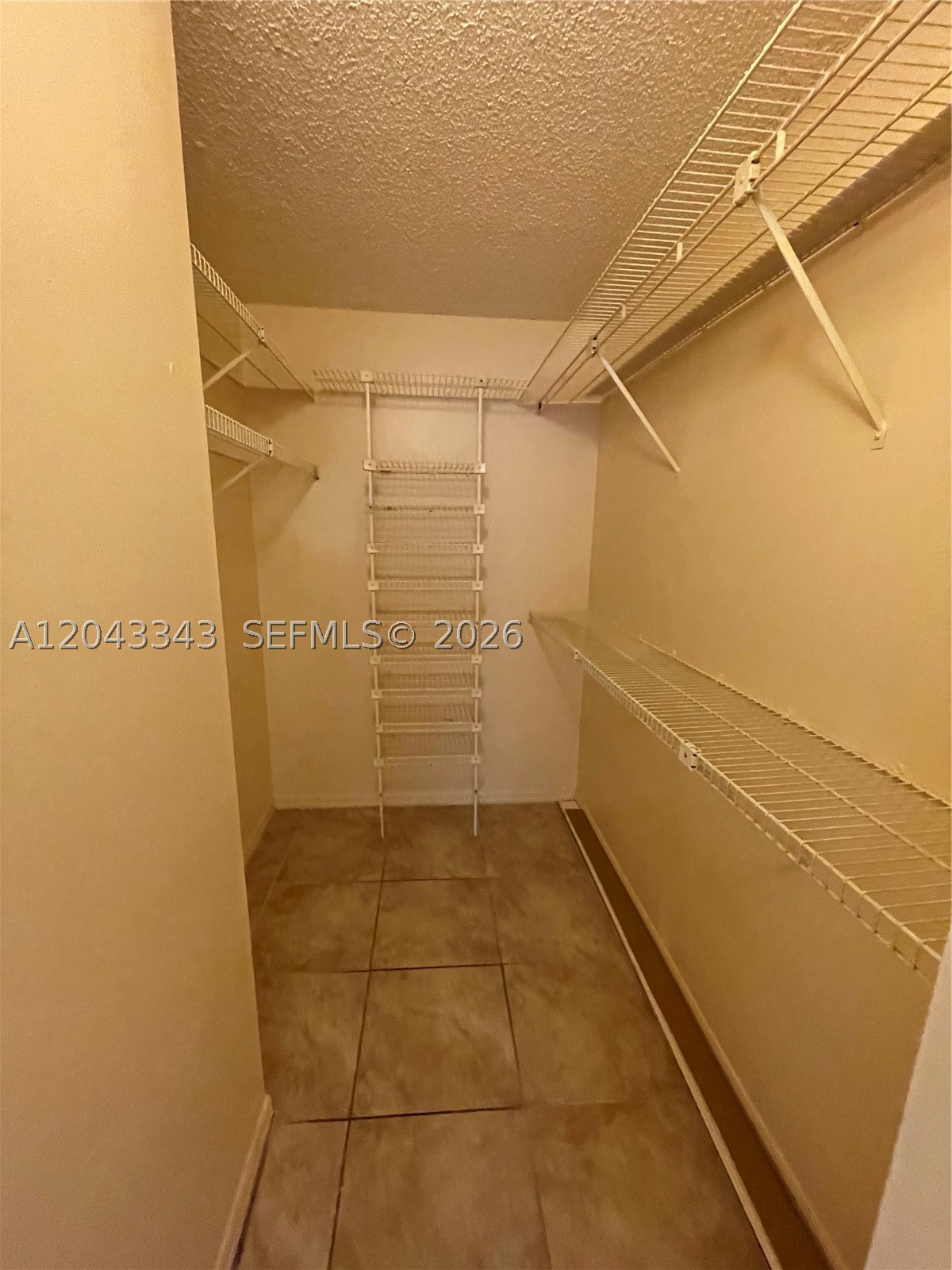 MONTEREY VILLAGE-ONE COND - Residential