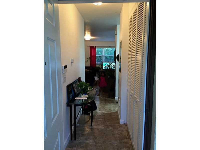 VILLAS AT CARMEL CONDO NO - Residential Lease